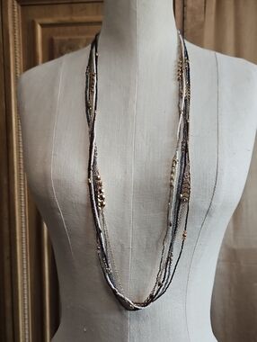 Crown Layered Beaded Necklace in Black and Gold